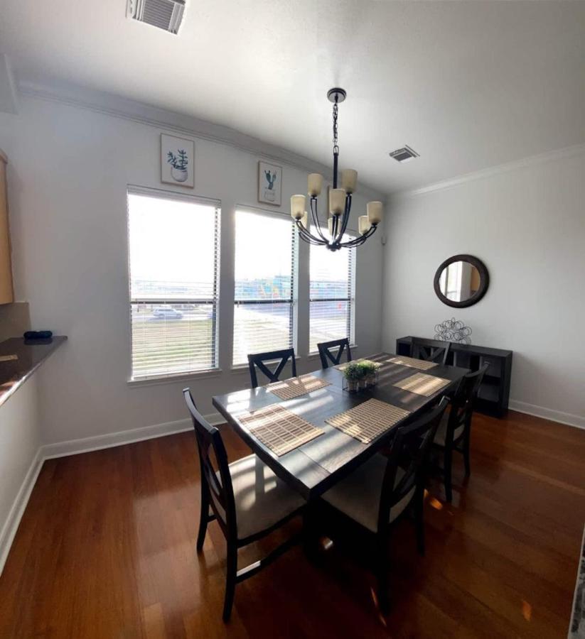 Luxury 3-Story Home In Downtown Houston Extérieur photo